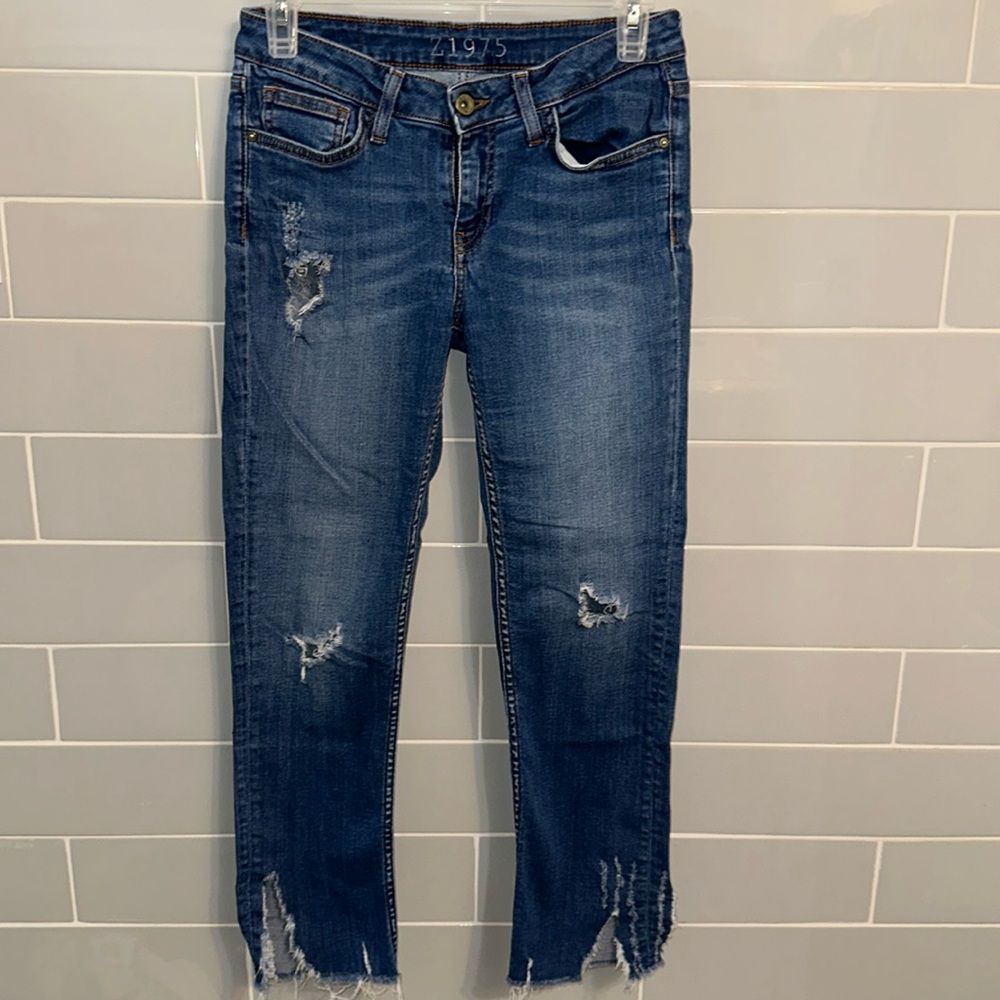 Zara Basic Z1975 Distressed Denim Jeans